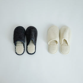 CINQ ラトビアのウールスリッパ