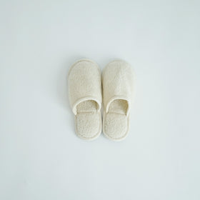 CINQ ラトビアのウールスリッパ