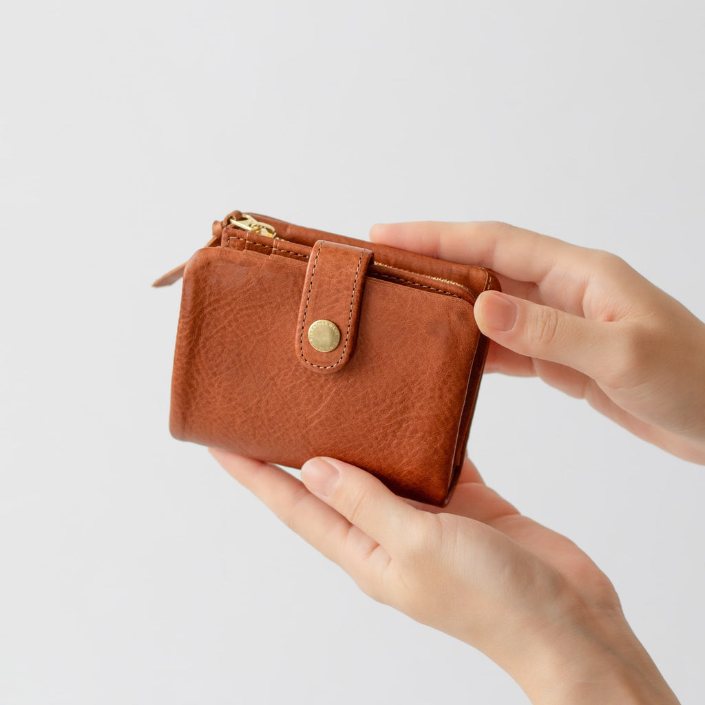 CINQ 二つ折り財布