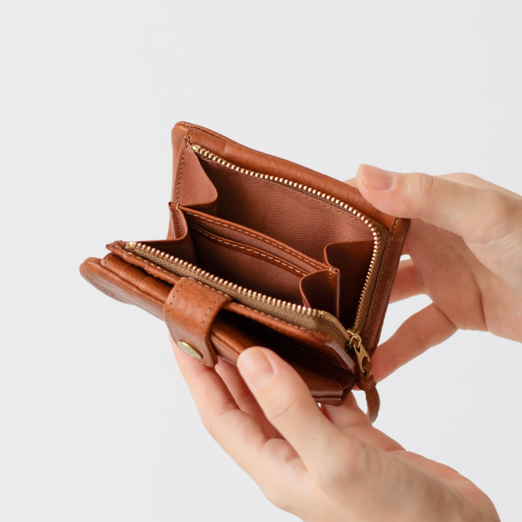 CINQ 二つ折り財布