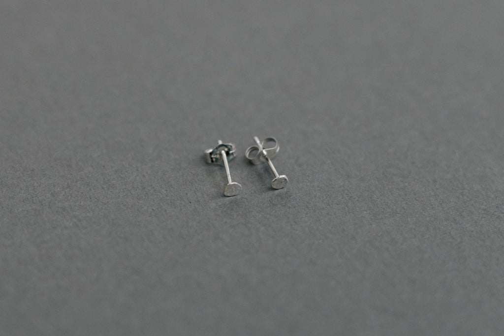 muimaur mini ピアス シルバー