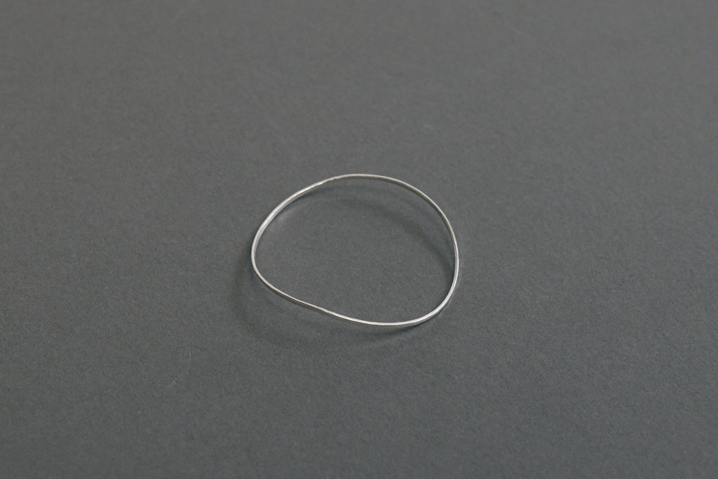 muimaur infinity バングル シルバー