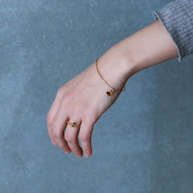 曉 ater アミュレット ブレスレット オレンジ