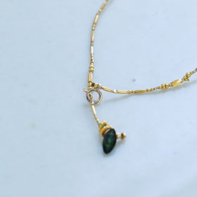 曉 ater アミュレット ブレスレット グリーン