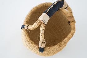 LIGHT YEARS ブルキナバスケット