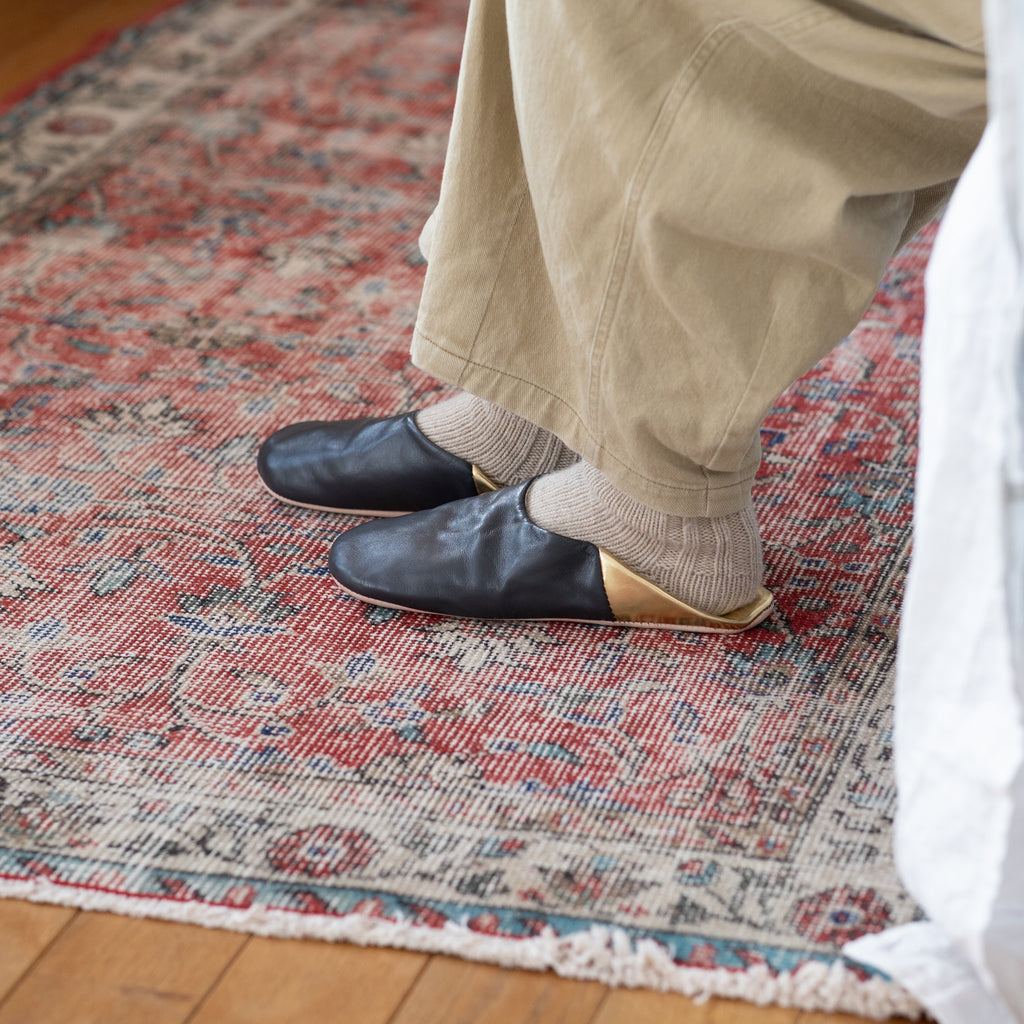 LIGHT YEARS semsem バブーシュ