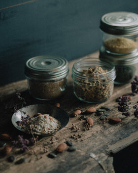 心に風 季節のハーブソルト 2025 Nuts & Coriander *