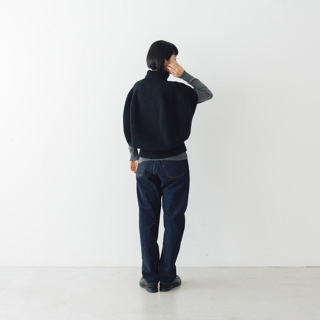 comm. arch. ハンドフレームド チャンキーポンチョ