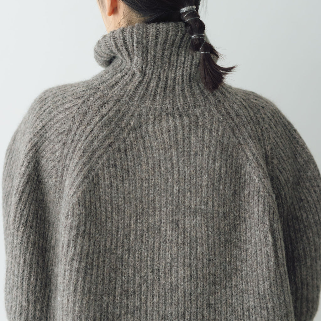 comm. arch. ハンドフレームド チャンキーポンチョ