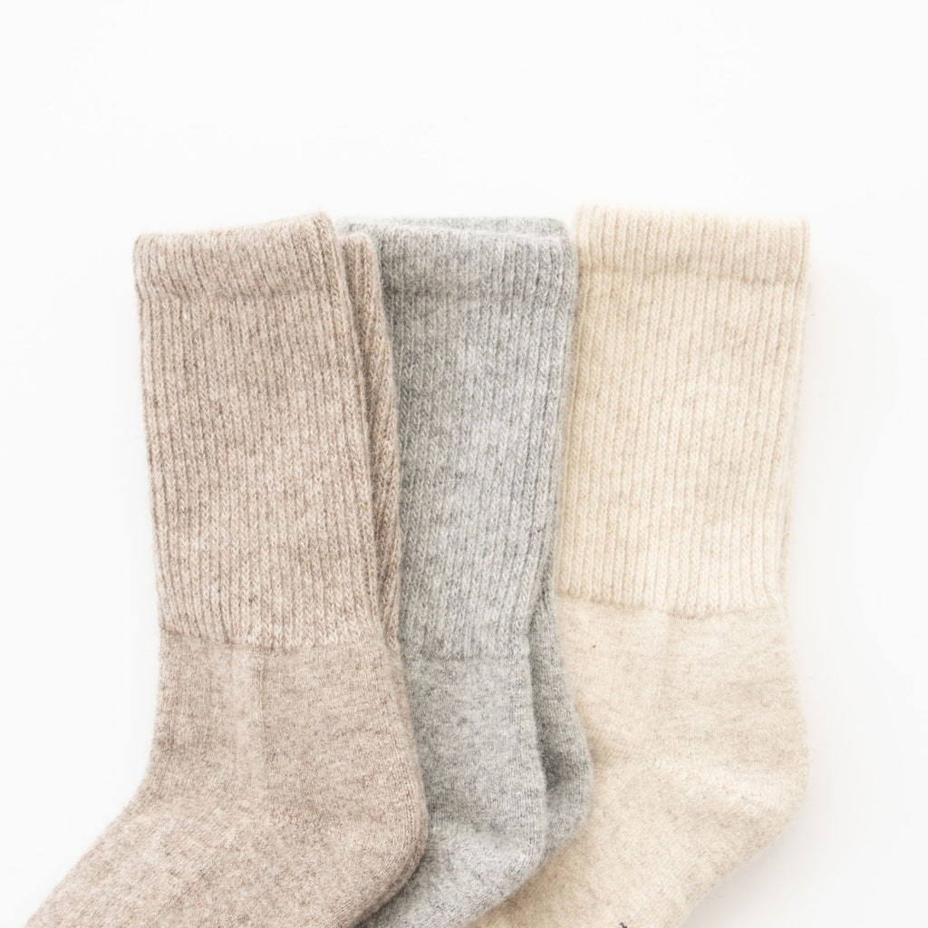 縮みにくく蒸れない、羊毛厚手ウールソックス