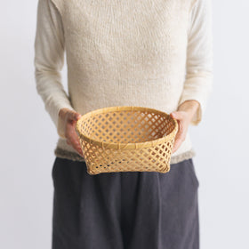 児玉美重 よつめかご(丸)