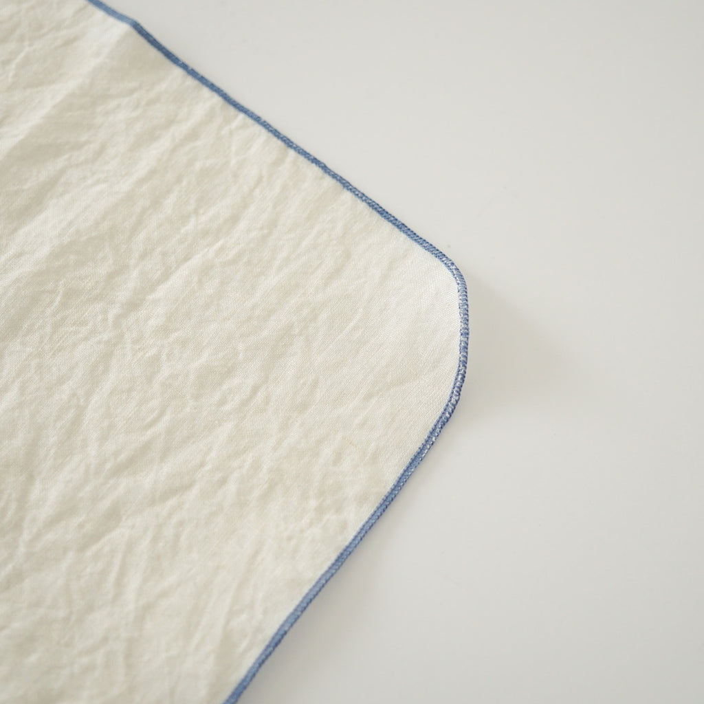 atelier Une place 60リネンハンカチ M