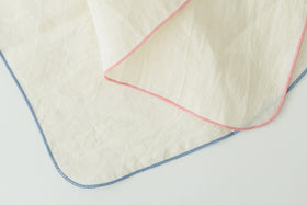 atelier Une place 60リネンハンカチ M