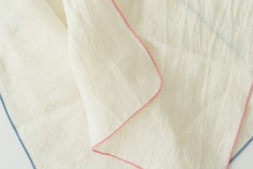 atelier Une place 60リネンハンカチ M