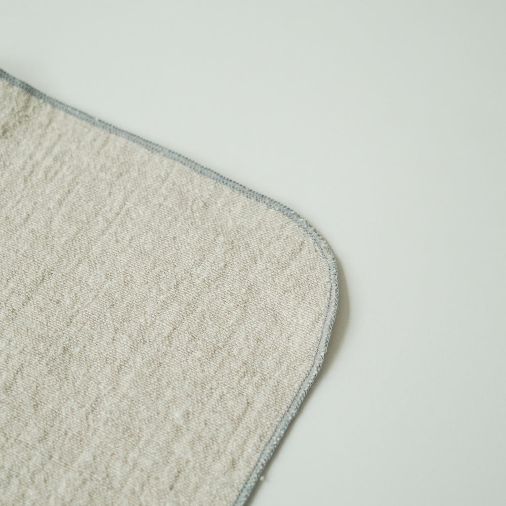 atelier Une place シルクリネンハンカチ M