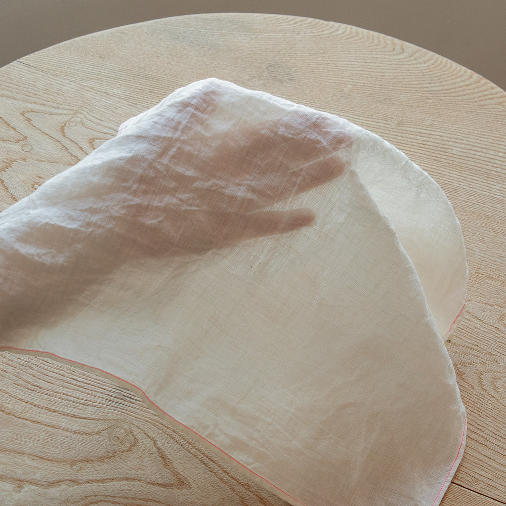 〈くらすこと別注〉atelier Une place  60リネンクロス M