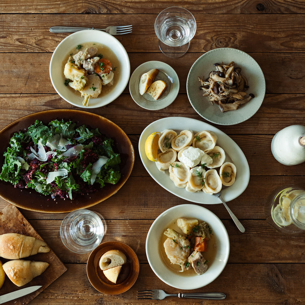 郡司製陶所 型打ち6寸皿 とり