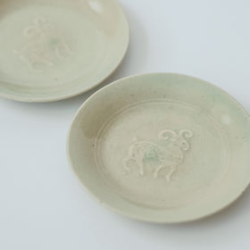 郡司製陶所 型打ち4寸皿 ひつじ