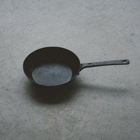 野鍛冶やまご ちょっと深めの鉄フライパン