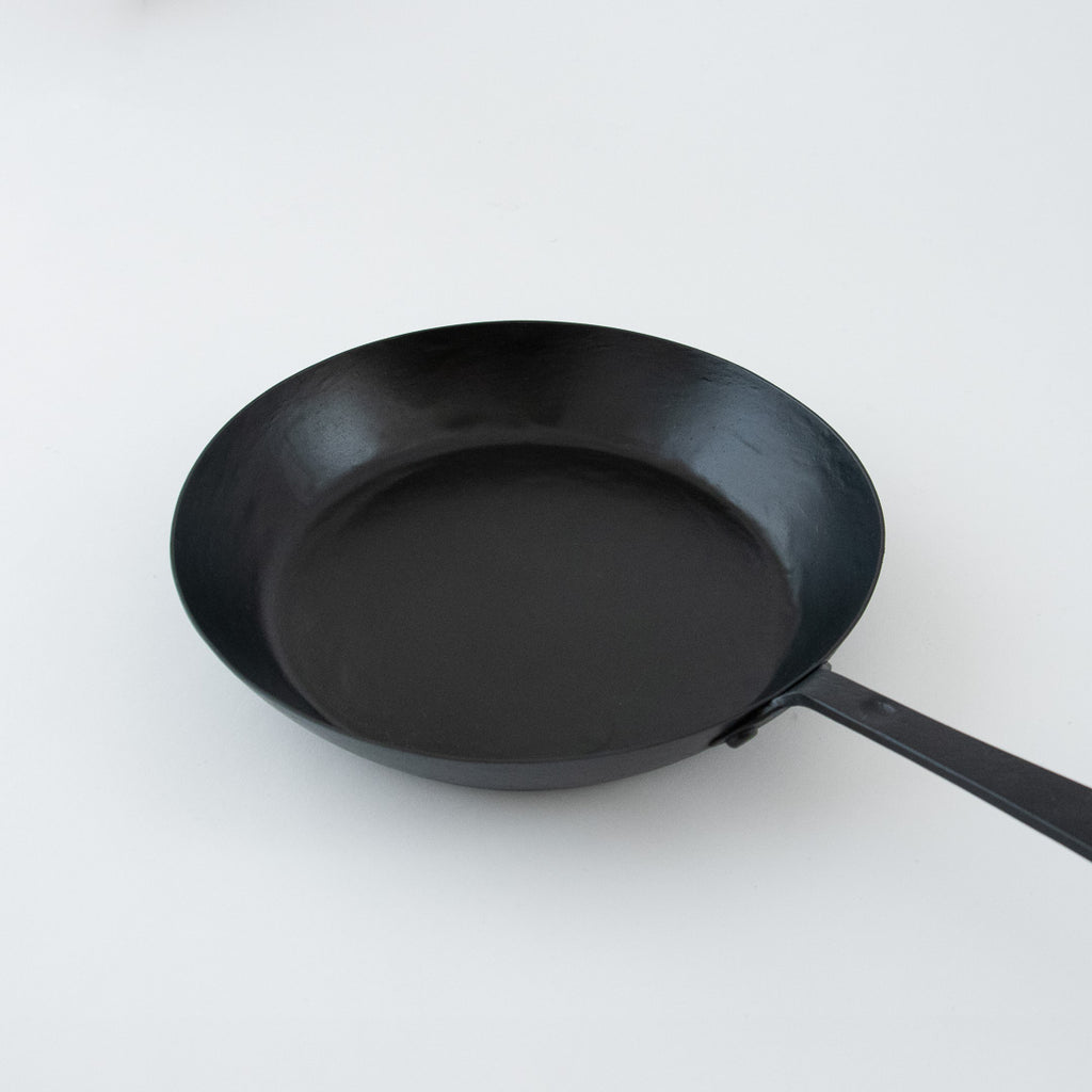 野鍛冶やまご ちょっと深めの鉄フライパン