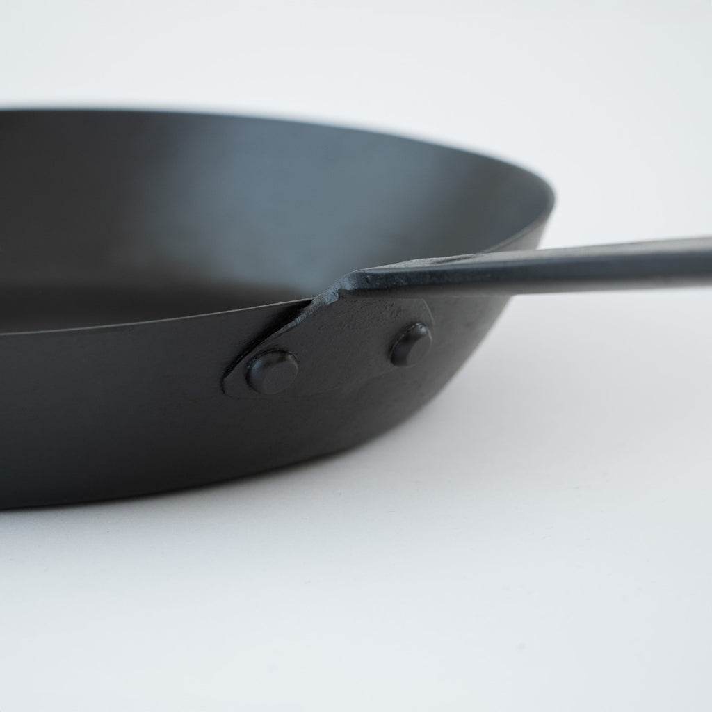 野鍛冶やまご ちょっと深めの鉄フライパン