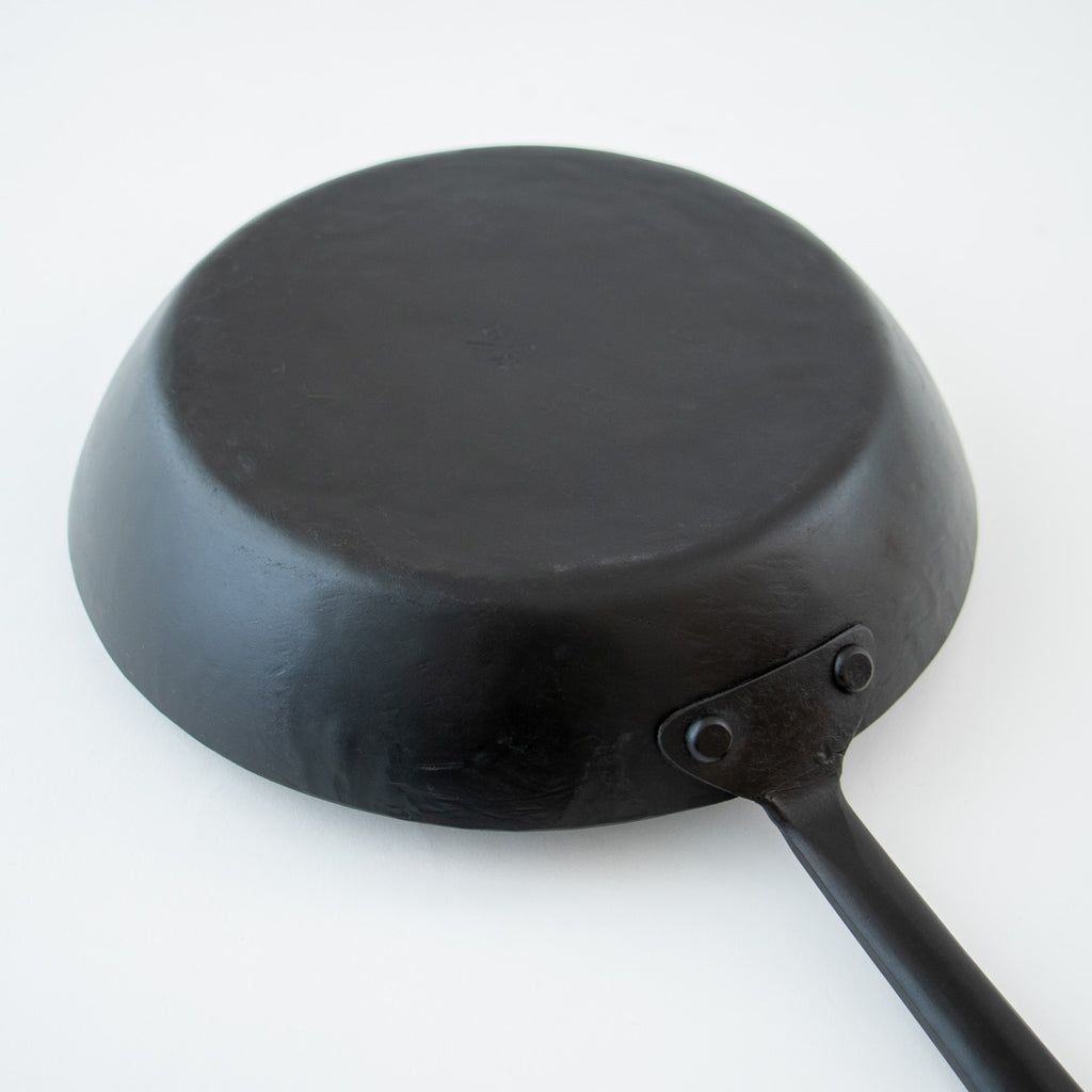 野鍛冶やまご ちょっと深めの鉄フライパン