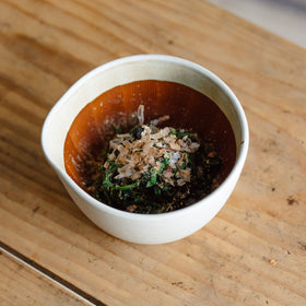 シリコン付きで滑りにくい、元重製陶所のすり鉢