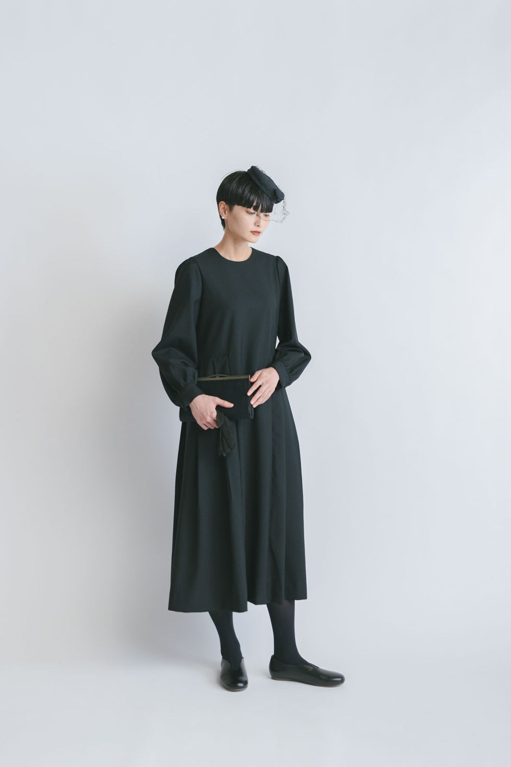 「わたしたちらしい、オケージョンのかたち」きちんとしたブラックワンピース