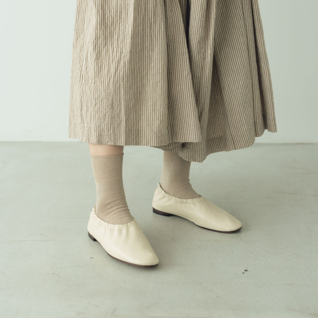 くらすこと さらっとなめらかリネンソックス