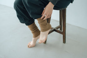 くらすこと 内側シルクのコットンレッグウォーマー