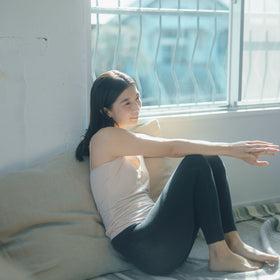 くらすこと 内側シルクの腹巻付きレギンス