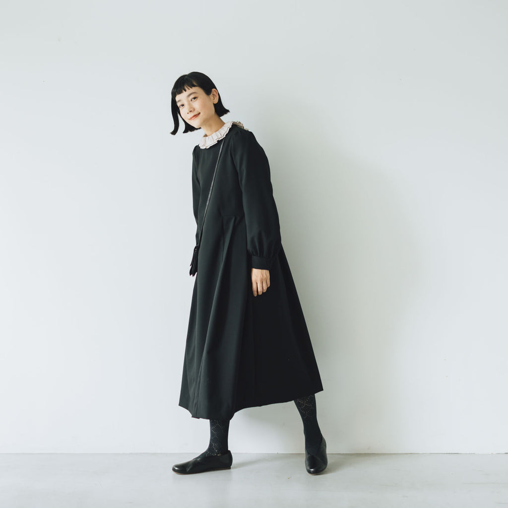 「わたしたちらしい、オケージョンのかたち」きちんとしたブラックワンピース