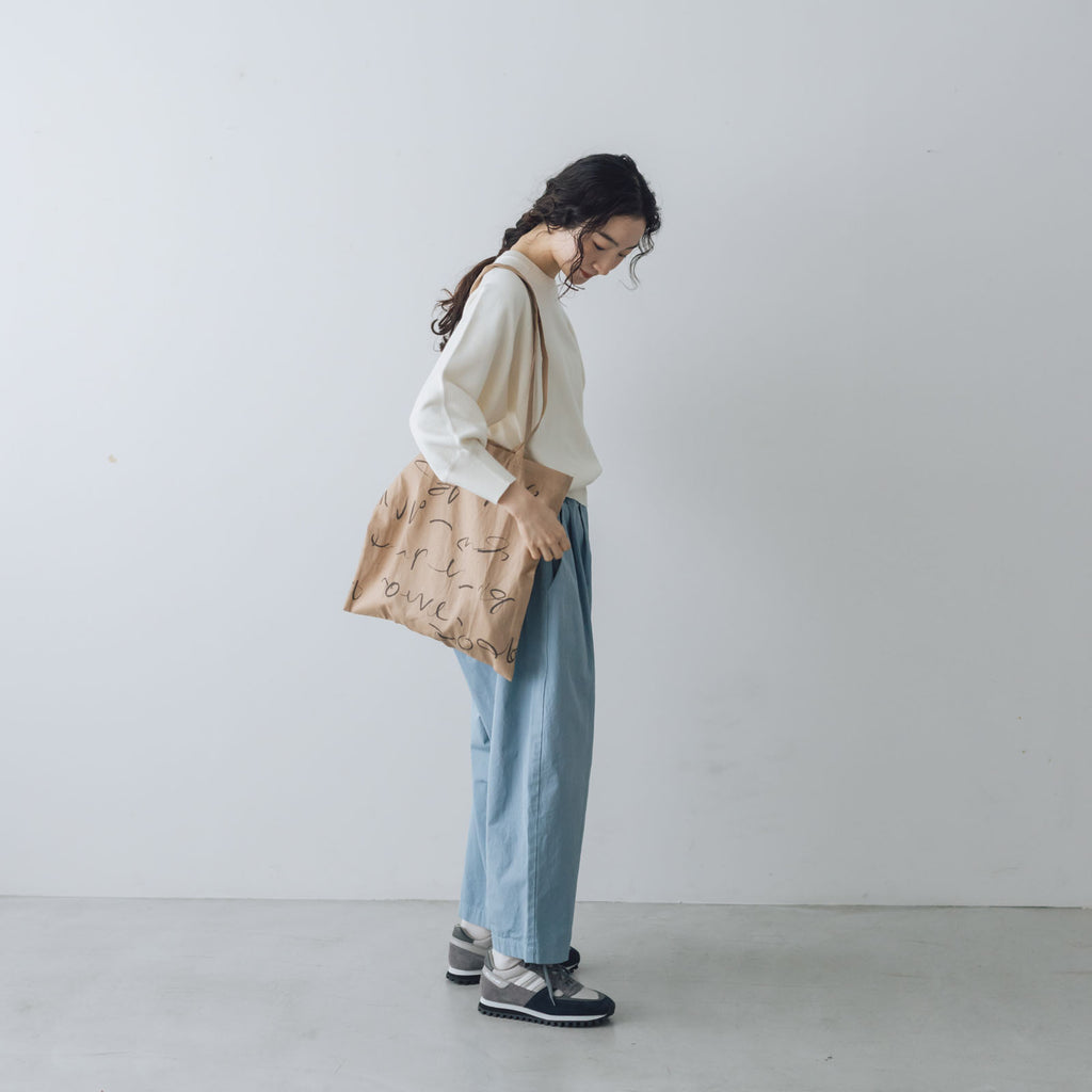 「くらすことの日常生活着」ニットみたいなカシミヤ混スウェット