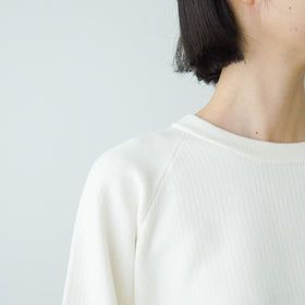 「くらすことの日常生活着」ニットみたいなカシミヤ混スウェット