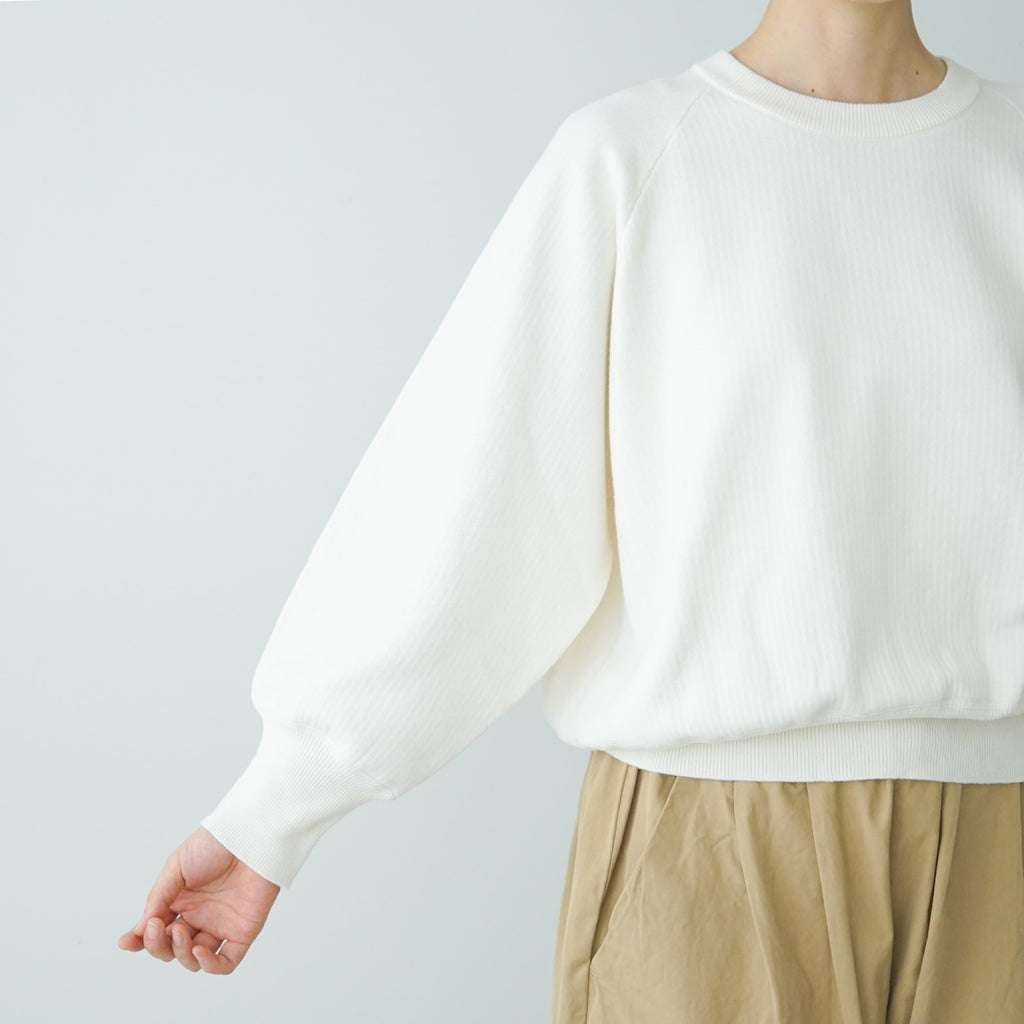 「くらすことの日常生活着」ニットみたいなカシミヤ混スウェット