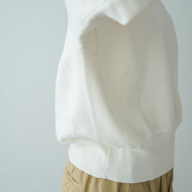 「くらすことの日常生活着」ニットみたいなカシミヤ混スウェット