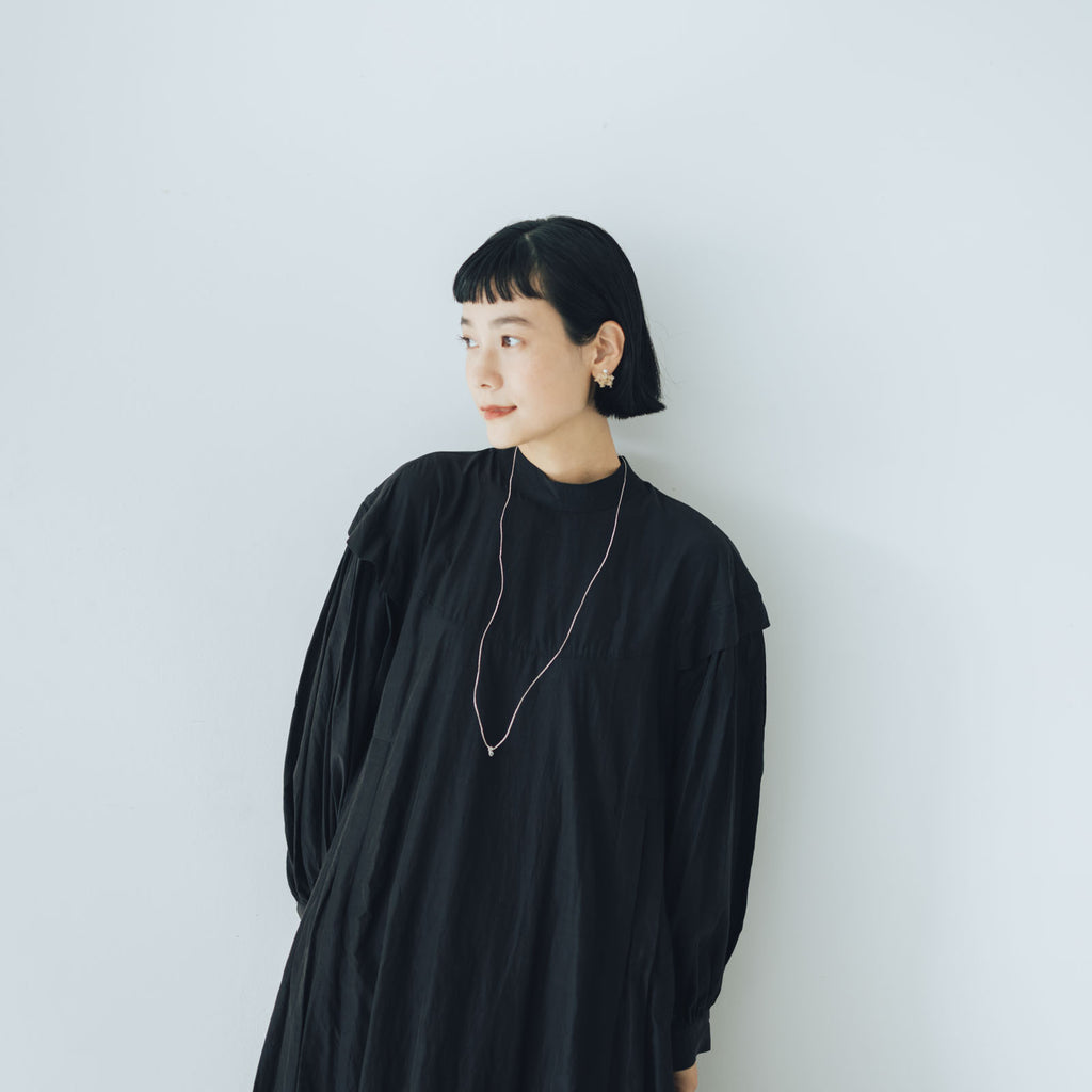 「わたしたちらしい、大人のかわいらしさ」キュプラコットン タックワンピース