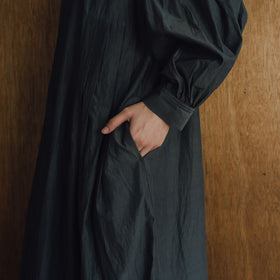 【SALE】「わたしたちらしい、大人のかわいらしさ」キュプラコットン タックワンピース