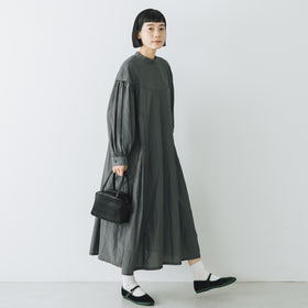 「わたしたちらしい、大人のかわいらしさ」キュプラコットン タックワンピース