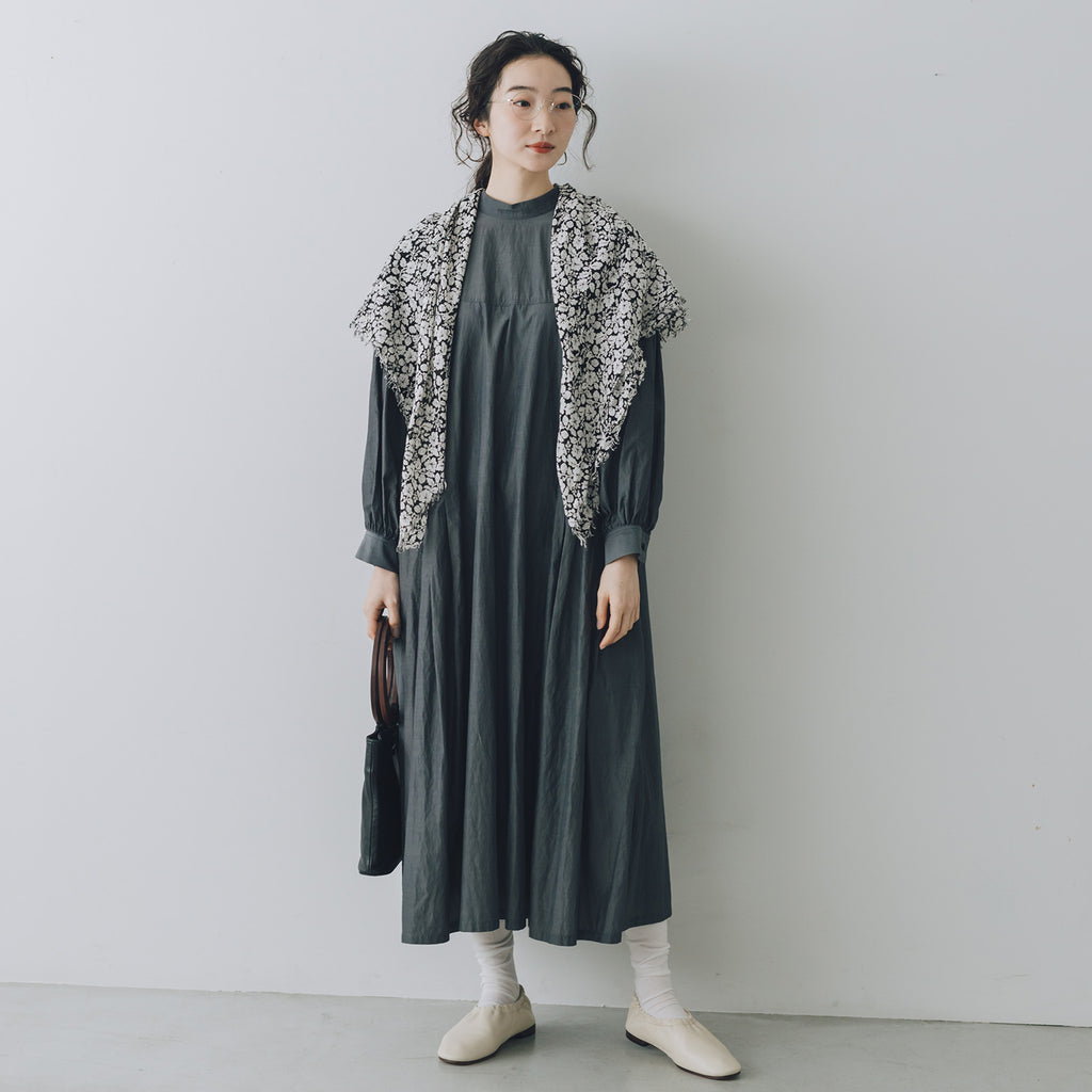 「わたしたちらしい、大人のかわいらしさ」キュプラコットン タックワンピース