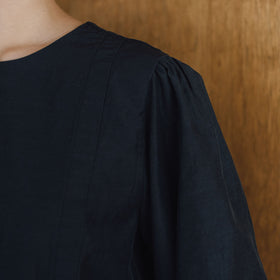 「わたしたちらしい、大人のかわいらしさ」ブラウス+サルエルパンツのセットアップ