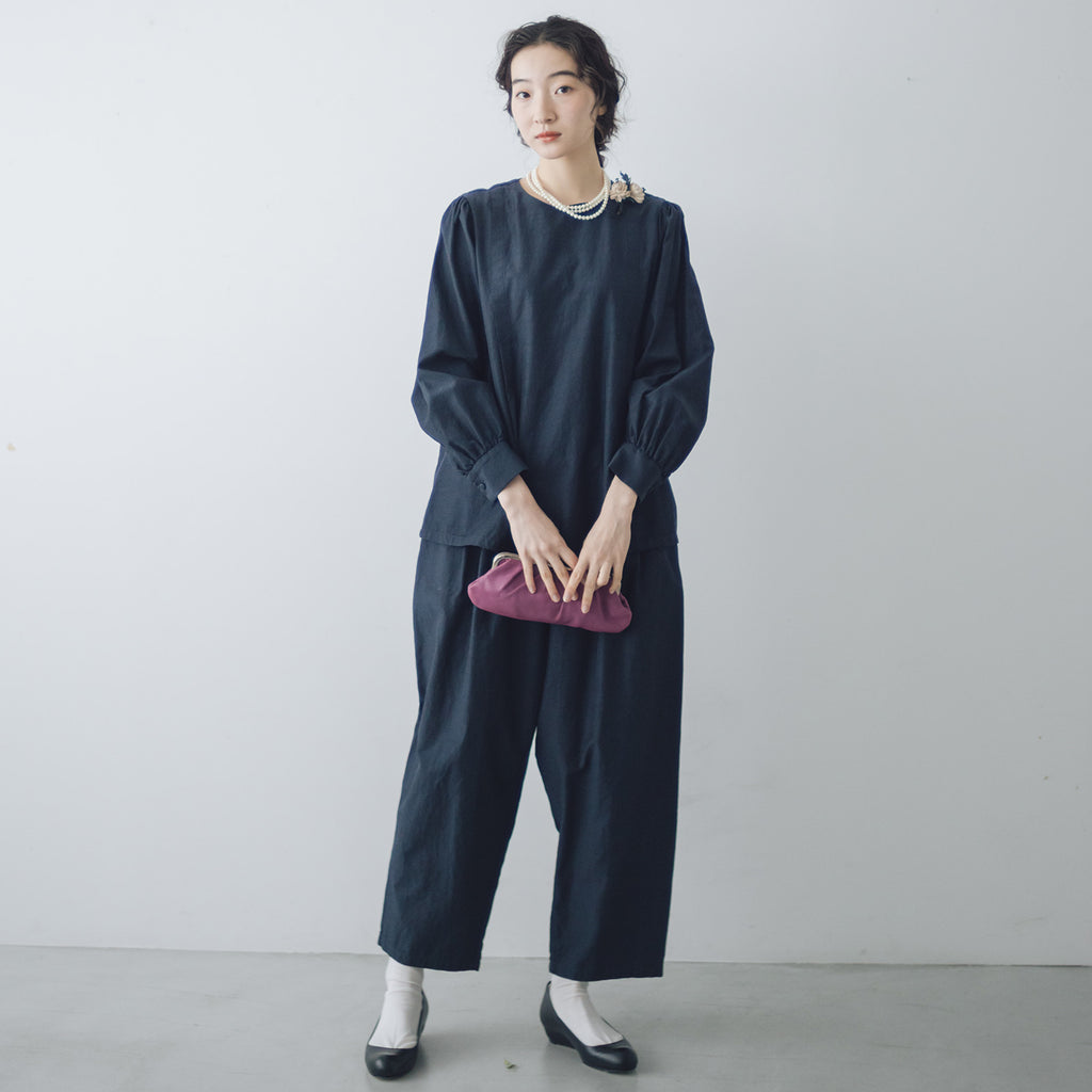 「わたしたちらしい、大人のかわいらしさ」ブラウス+サルエルパンツのセットアップ