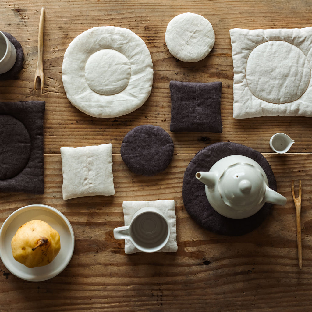 くらすこと リネンのふっくらポットマット / コースター