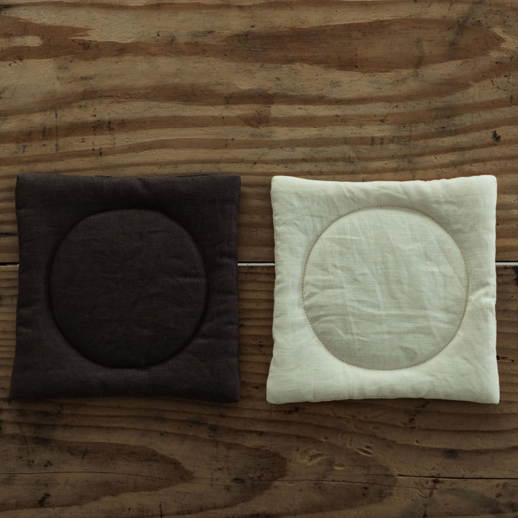 くらすこと リネンのふっくらポットマット / コースター