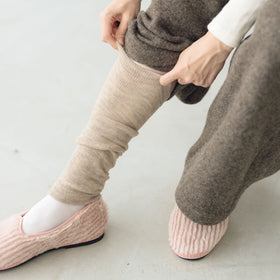 くらすこと 肌側シルク100%のあったかウールレッグウォーマー