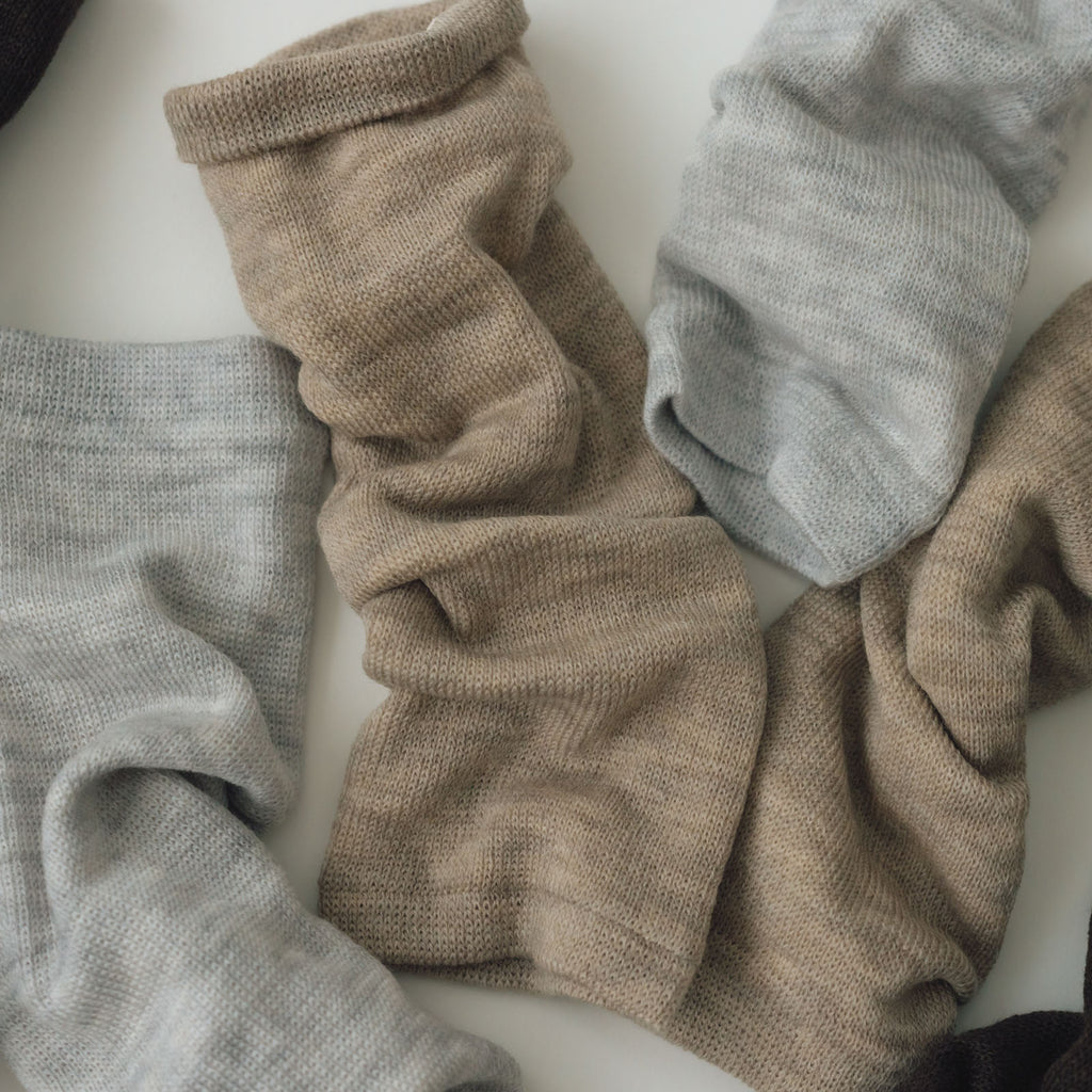 くらすこと 肌側シルク100%のあったかウールレッグウォーマー