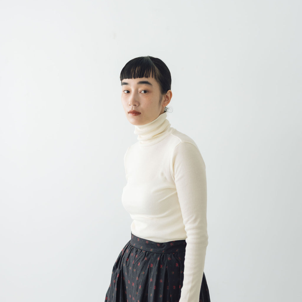 「くらすことの日常生活着」コットンタートルカットソー