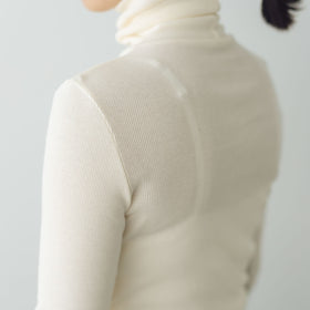 「くらすことの日常生活着」コットンタートルカットソー