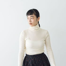 「くらすことの日常生活着」コットンタートルカットソー