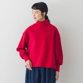 くらすこと +to 大人の定番、ハイネックプルオーバー